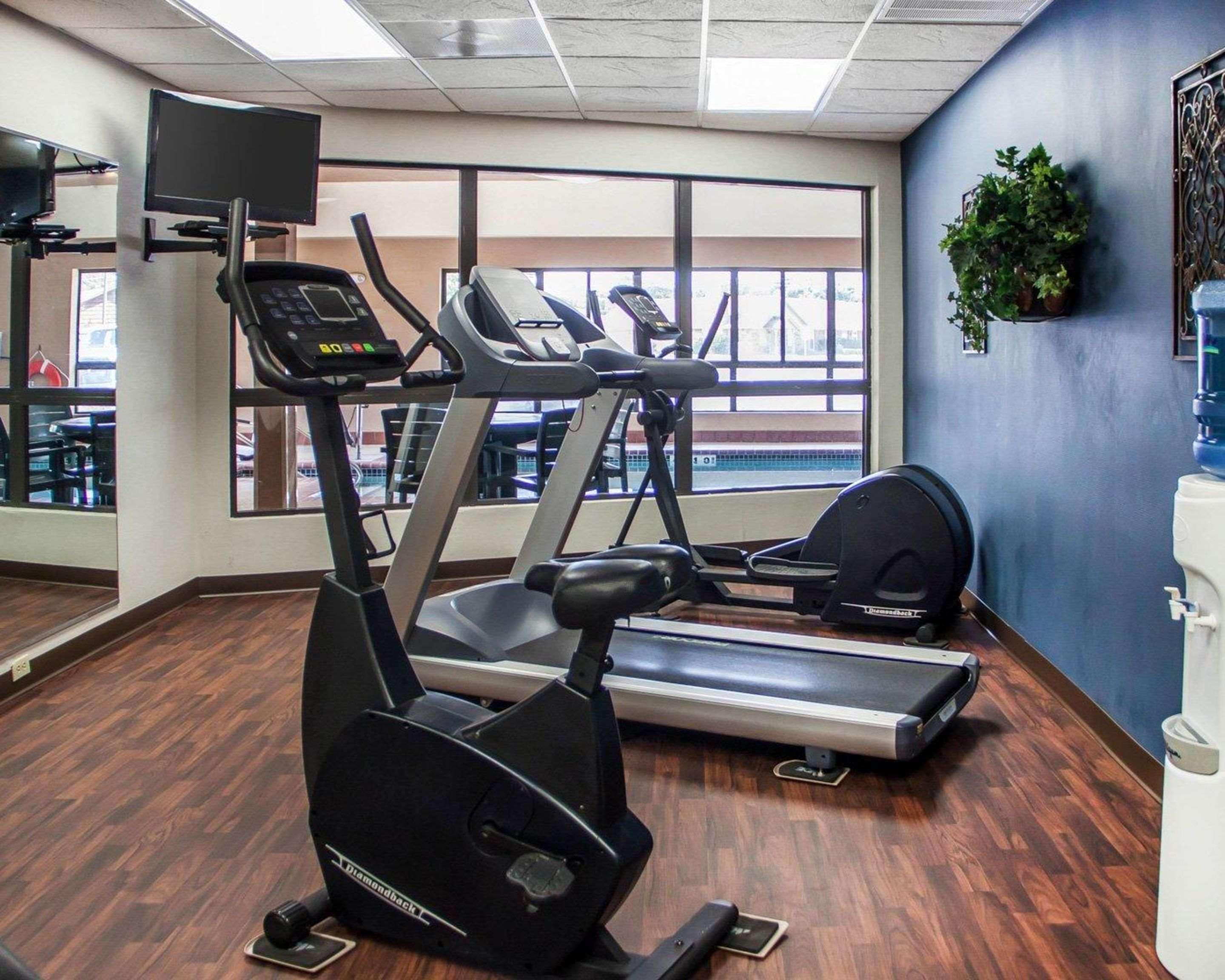 Holiday Inn Express & Suites Weatherford By Ihg Esterno foto