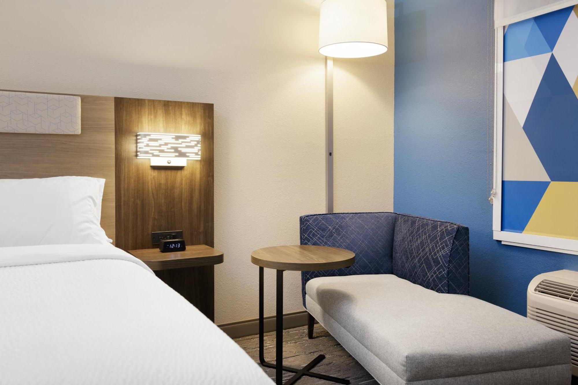 Holiday Inn Express & Suites Weatherford By Ihg Esterno foto