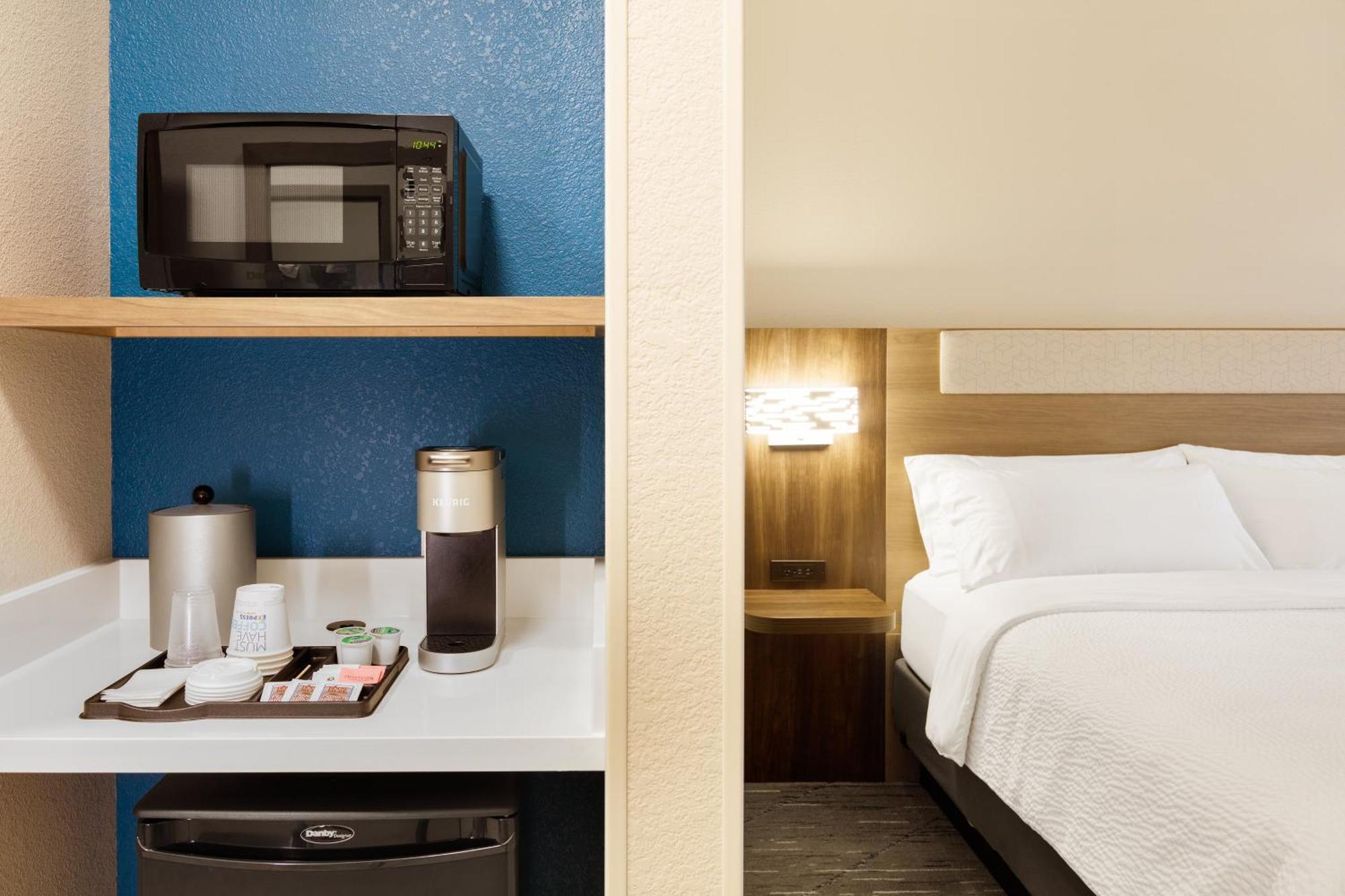 Holiday Inn Express & Suites Weatherford By Ihg Esterno foto